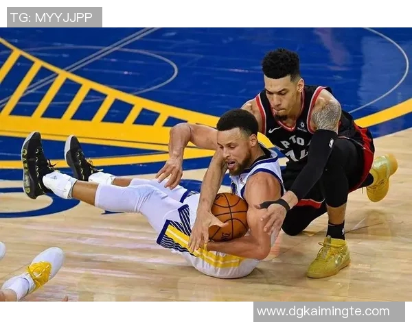 勇士与猛龙对决时间揭晓球迷期待精彩赛事来袭 勇士与猛龙对决时间揭晓球迷期待精彩赛事来袭