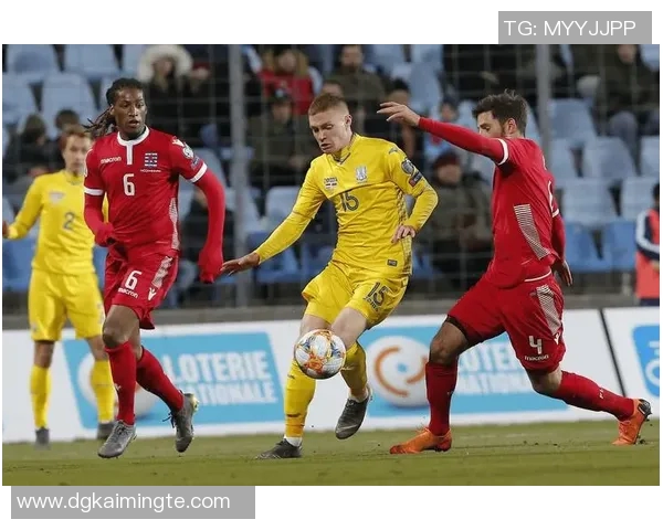 布鲁日与沙尔克04激战正酣谁能在欧战中笑到最后