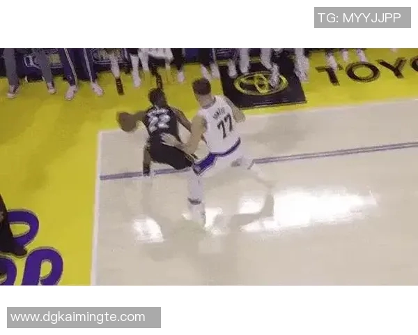 湖人对决马刺的精彩较量揭示NBA赛季新动态与球员表现分析