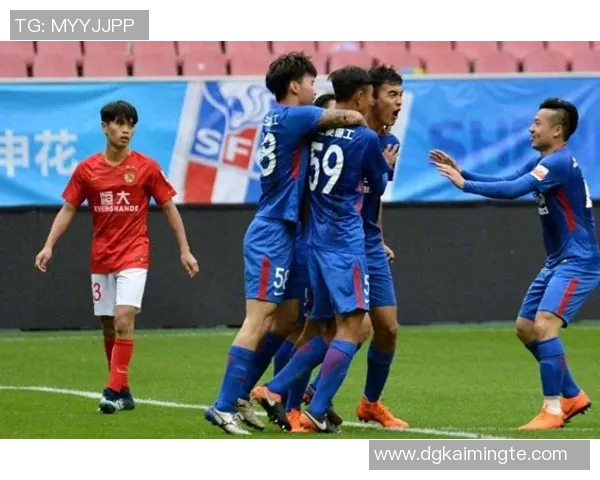 申花与鲁能球员个人表现对比分析及赛季影响探讨