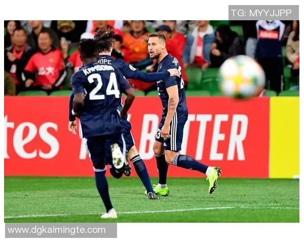 珀斯光荣女队对决悉尼女队精彩赛事回顾与分析