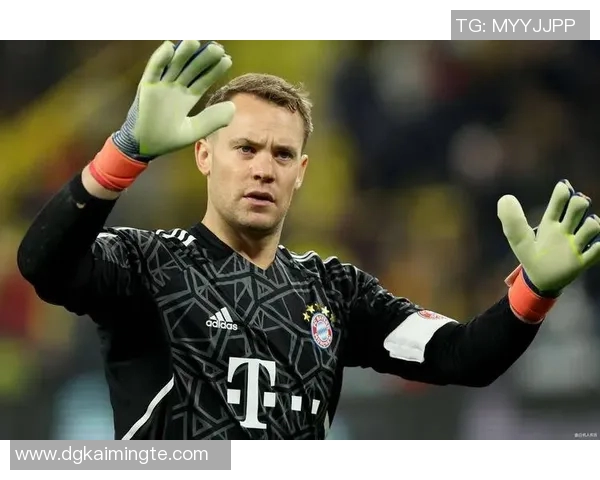 诺伊尔：从守门员到传奇，足球世界的铁血守护者与不屈精神