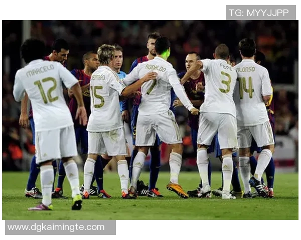 皇马与巴萨激战817回合决战西班牙足球经典对决