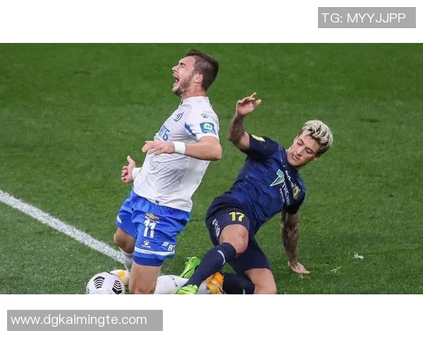 德里迪纳摩与加尔各答的激烈对决揭示足球魅力与团队精神的完美结合