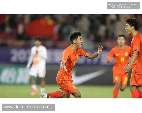 中国男足迎战伊朗男足全力争胜力争晋级亚洲杯淘汰赛 中国男足迎战伊朗男足全力争胜力争晋级亚洲杯淘汰赛