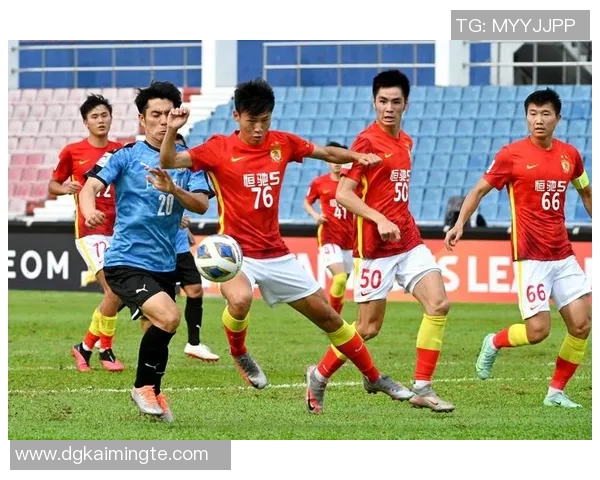 广州足球队防反战术解析：深度剖析其成功背后的秘密与策略MBA